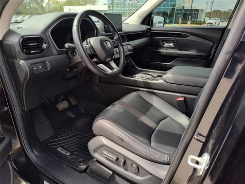 2024 Honda Pilot Touring 8-Passenger