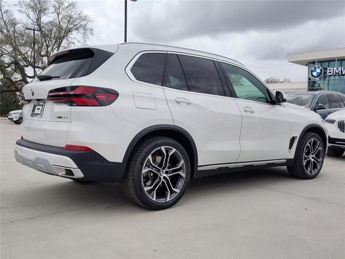 2026 BMW X5 sDrive40i