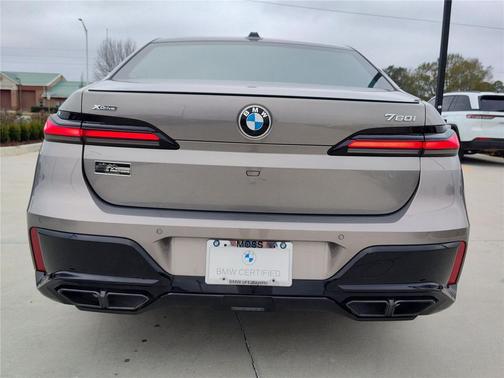 2023 BMW 760 i xDrive