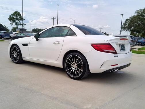 2017 Mercedes-Benz SLC 300 SLC 300