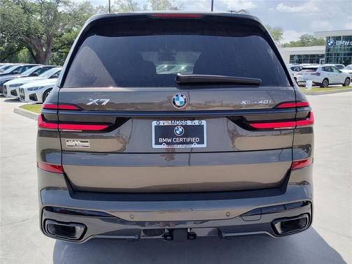 2026 BMW X7 xDrive40i