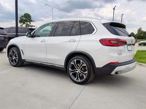 2023 BMW X5 sDrive40i