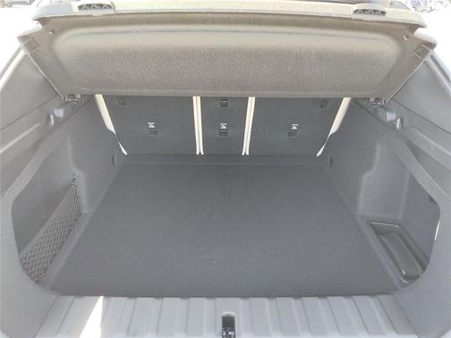 Alpine White 2026 BMW X2 xDrive28i