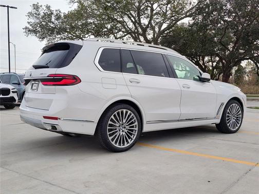 2026 BMW X7 xDrive40i