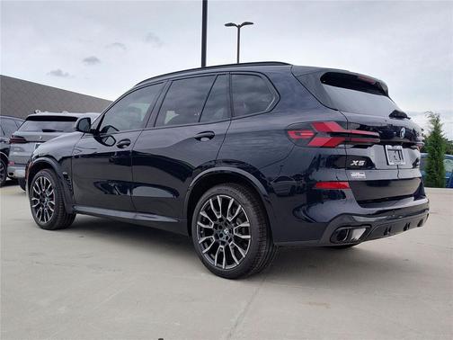 Carbon Black Metallic 2026 BMW X5 xDrive40i