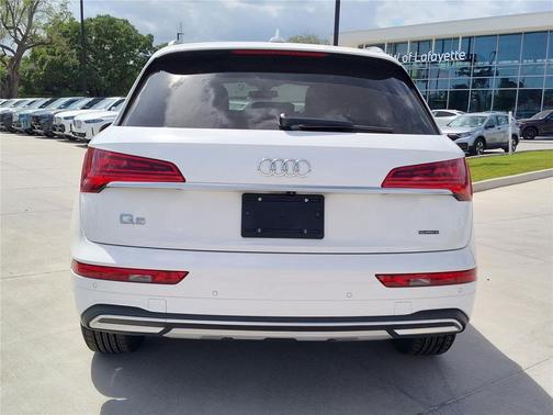 2024 Audi Q5 40 Premium Plus