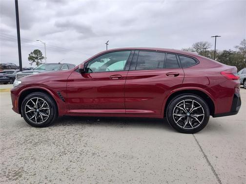 2025 BMW X4 xDrive30i