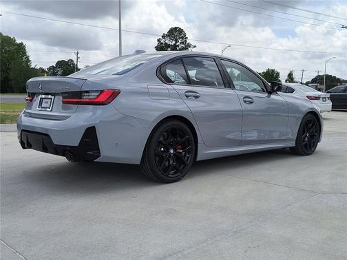 Brooklyn Grey Metallic 2026 BMW 330 330i