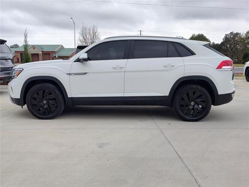 2022 Volkswagen Atlas Cross Sport 3.6L V6 SE w/Technology