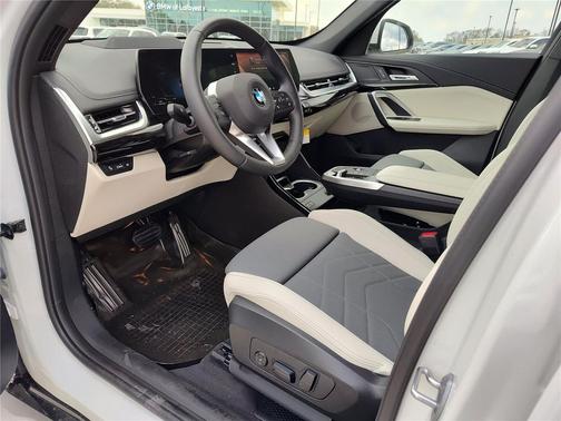 Alpine White 2026 BMW X1 xDrive28i