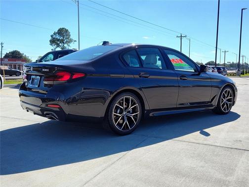 2022 BMW 530 i