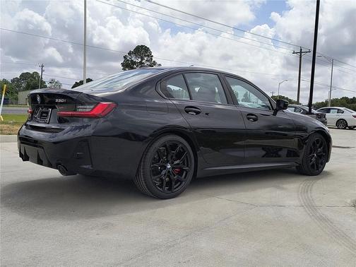 Black Sapphire Metallic 2026 BMW 330 xDrive