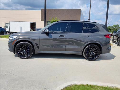 2023 BMW X5 M50i