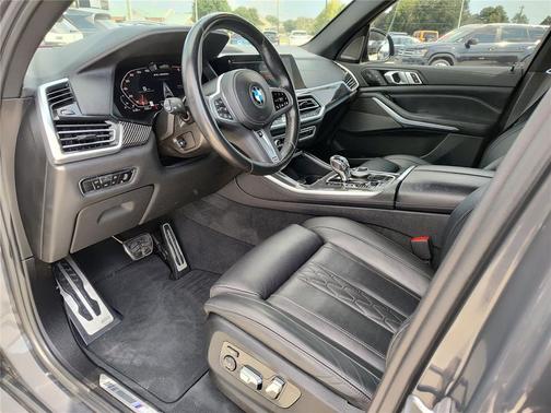 2023 BMW X5 M50i