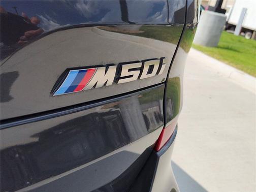 2023 BMW X5 M50i
