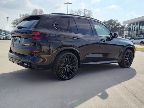 2026 BMW X5 M60i