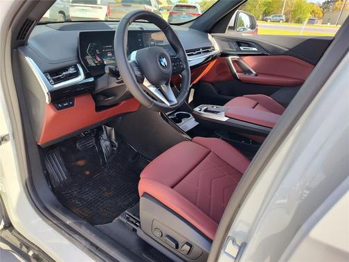 Alpine White 2026 BMW X1 xDrive28i