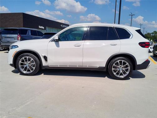 2025 BMW X5 xDrive40i