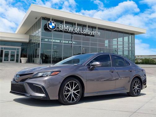 Predawn Gray Mica 2022 Toyota Camry SE