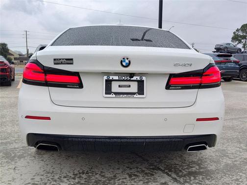2022 BMW 540 i