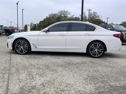 2022 BMW 540 i