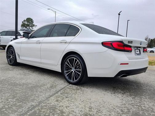 2022 BMW 540 i