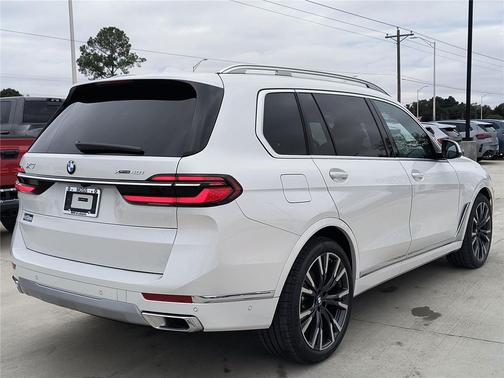 2026 BMW X7 xDrive40i