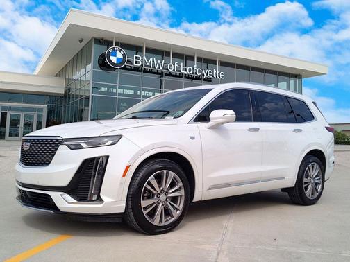 2022 Cadillac XT6 Premium Luxury FWD