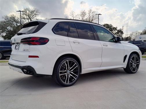 2026 BMW X5 M60i