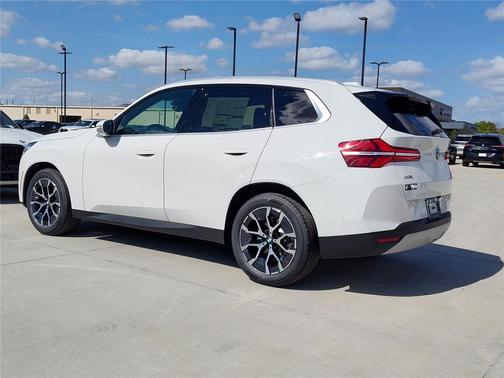 Mineral White Metallic 2026 BMW X3 30 xDrive