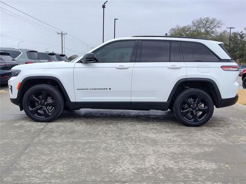 2023 Jeep Grand Cherokee Altitude