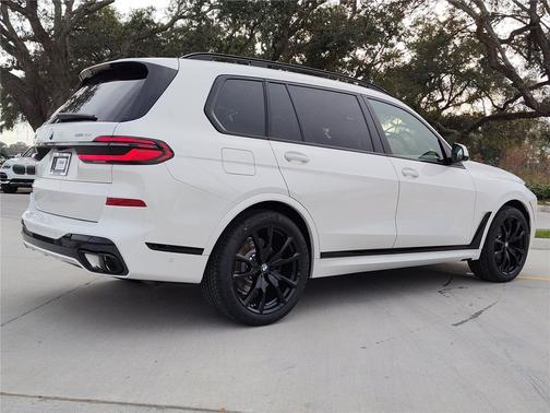 2026 BMW X7 xDrive40i