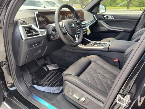Black Sapphire Metallic 2026 BMW X5 sDrive40i