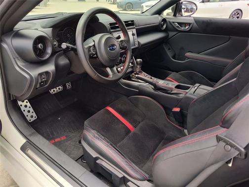 Crystal White Pearl 2023 Subaru BRZ Limited