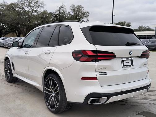 2026 BMW X5 sDrive40i