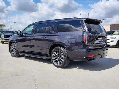 2023 Cadillac Escalade ESV Sport Platinum
