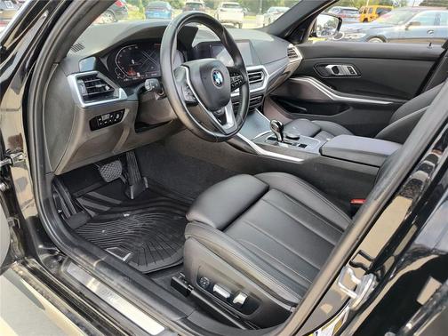 2022 BMW 330 330i