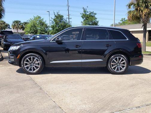 2019 Audi Q7 55 Premium Plus