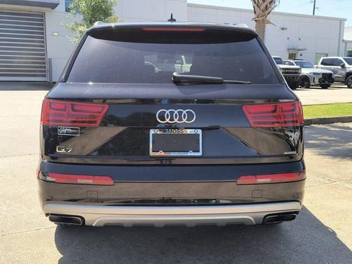 2019 Audi Q7 55 Premium Plus