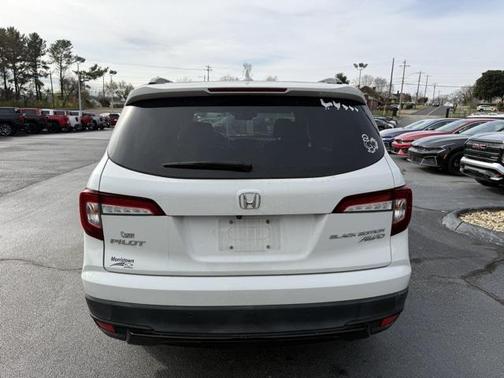 2021 Honda Pilot AWD Black Edition