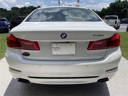 2020 BMW 540 540i