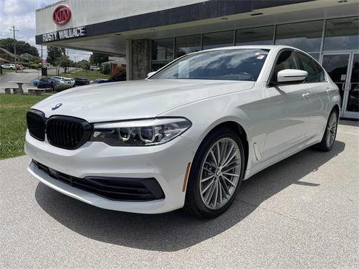 2020 BMW 540 540i