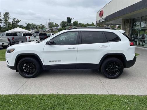 2023 Jeep Cherokee Altitude