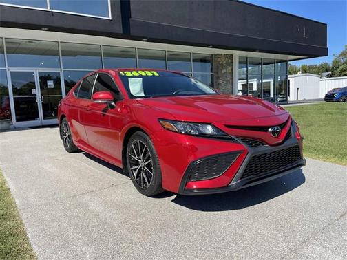2022 Toyota Camry SE