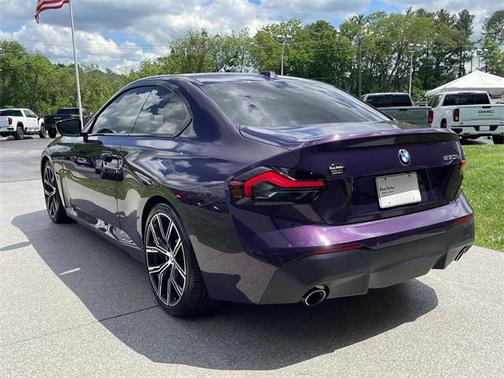 2023 BMW 230 i