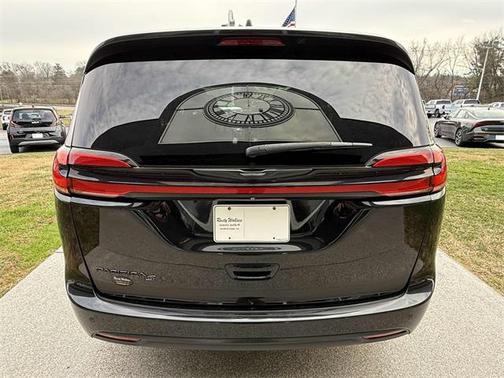 2021 Chrysler Pacifica Touring