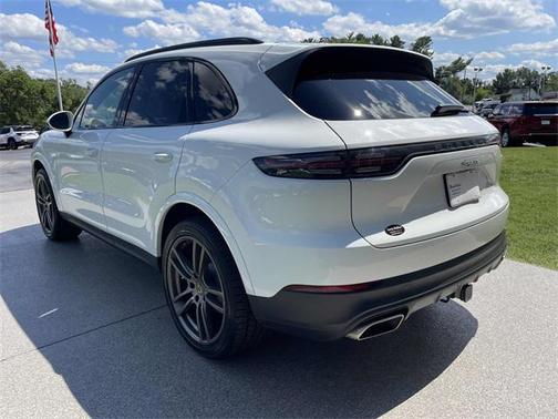 2023 Porsche Cayenne 