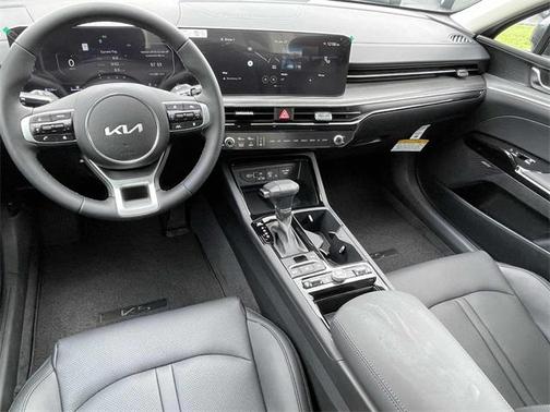 2025 Kia K5 EX