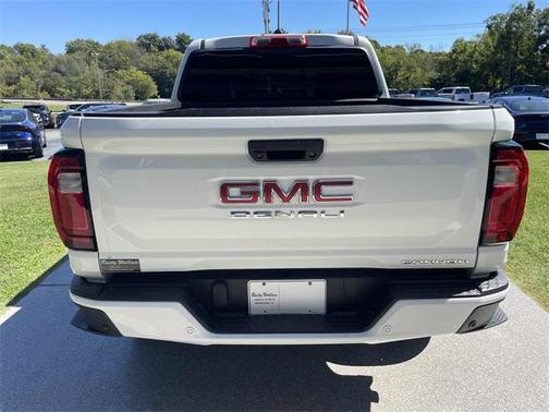2023 GMC Canyon Denali