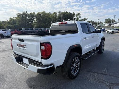 2023 GMC Canyon Denali